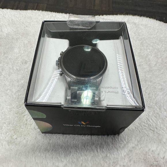 Fossil smart watch 6th generation - Picture 2 of 4